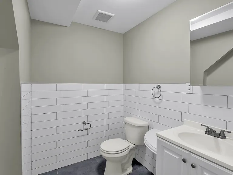 469 Central Ave #1R — Photo 11