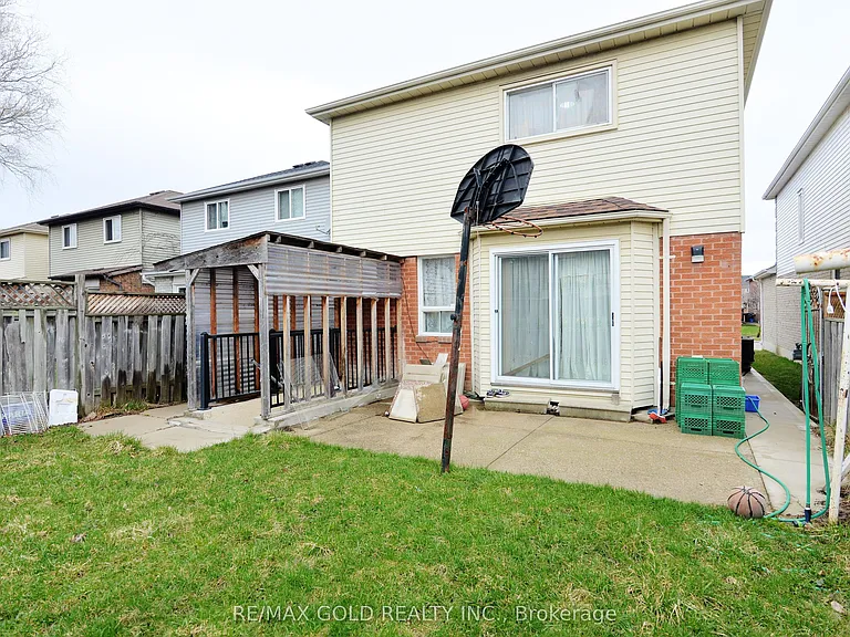 9 Ravenswood Dr — Photo 37