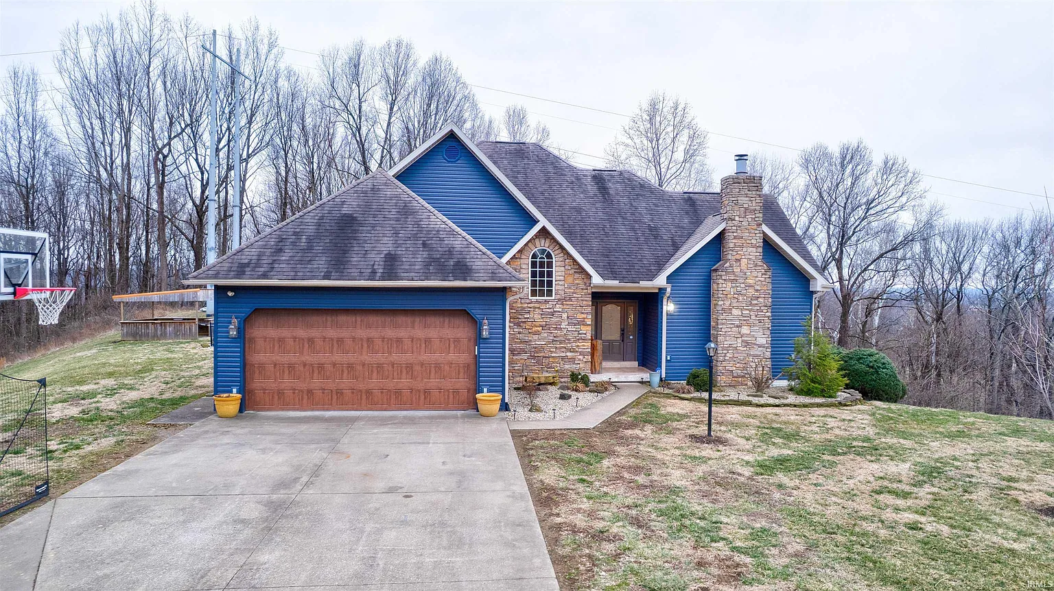 9040 Steward Rd photo 1
