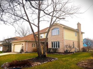 6 W Wend St, Lemont, IL 60439