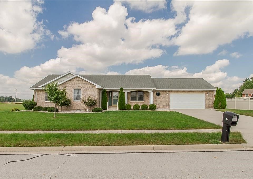 1st image of 104 Meadowridge Dr