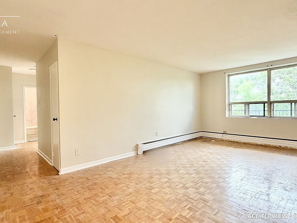 1st image of 24 Pinehill Cres #407