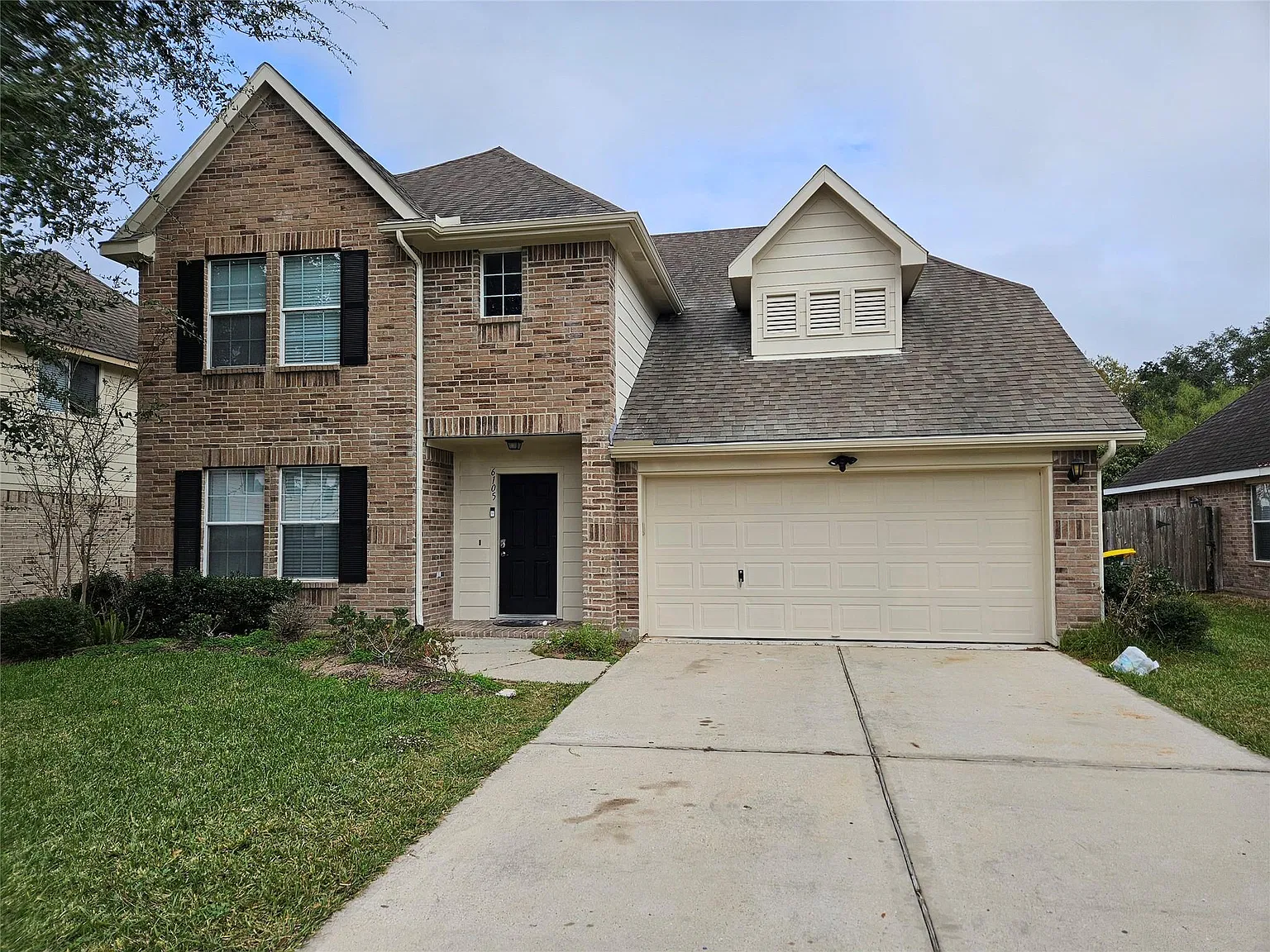 5 bed, 4.0 bath, 2797 sqft, $2,700 — Photo 1
