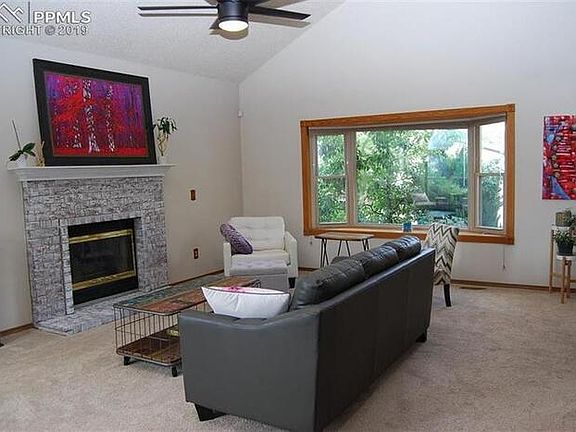 3rd image of 6549 Sproul Ln