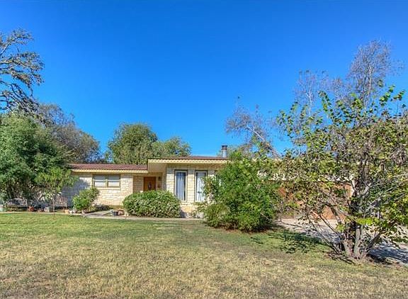 4th image of 11512 Oakwood Dr