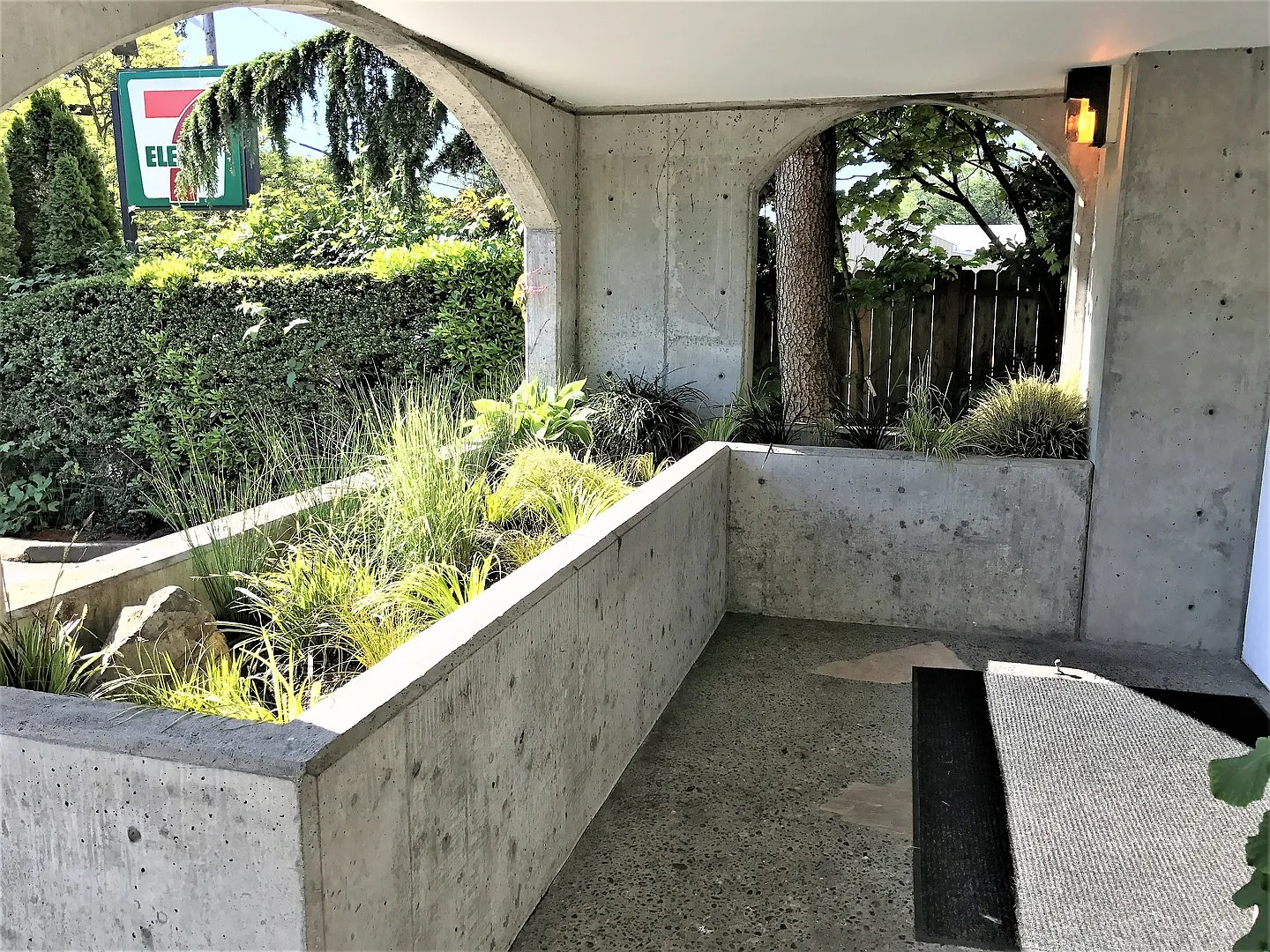 Harbor Square — Photo 3