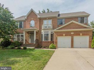 12975 Highland Oaks Ct, Fairfax, VA 22033