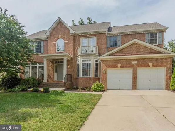 12975 Highland Oaks Ct, Fairfax, VA 22033