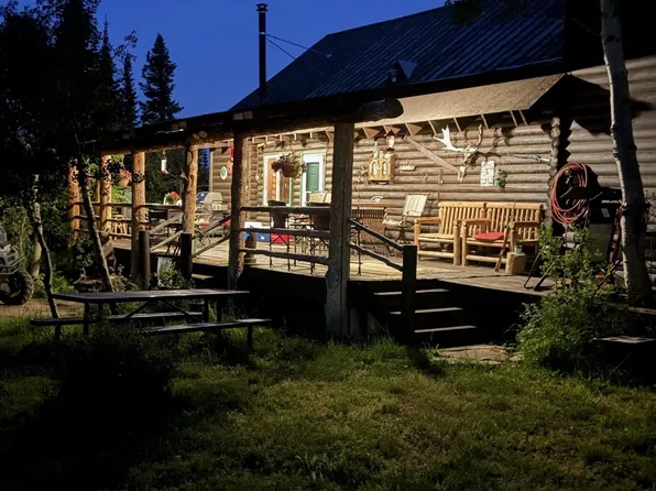 582 Porcupine Dr, Kemmerer, WY 83101