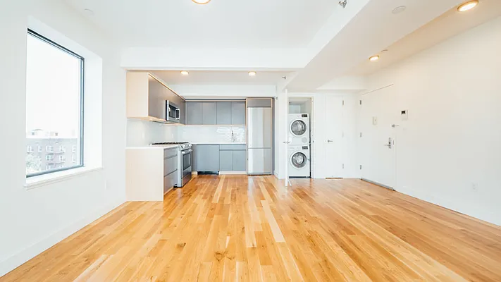 Rented by Nooklyn NYC LLC | media 50