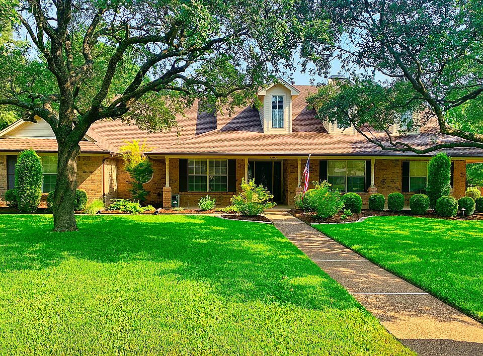 1st image of 1505 Rockwood Dr