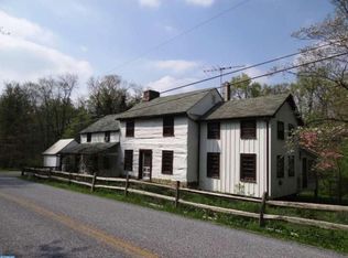 581 Icedale Rd, Honey Brook, PA 19344