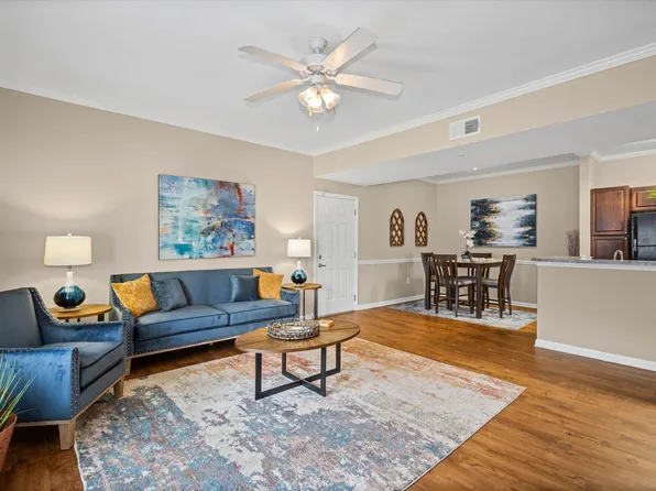 Cypress Cove Apartment Homes