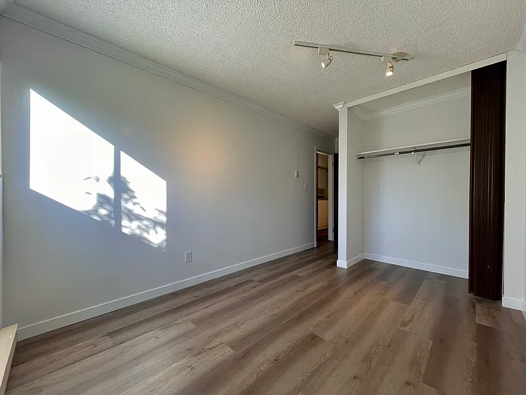 10580 Holly Park Ln #10580 — Photo 10