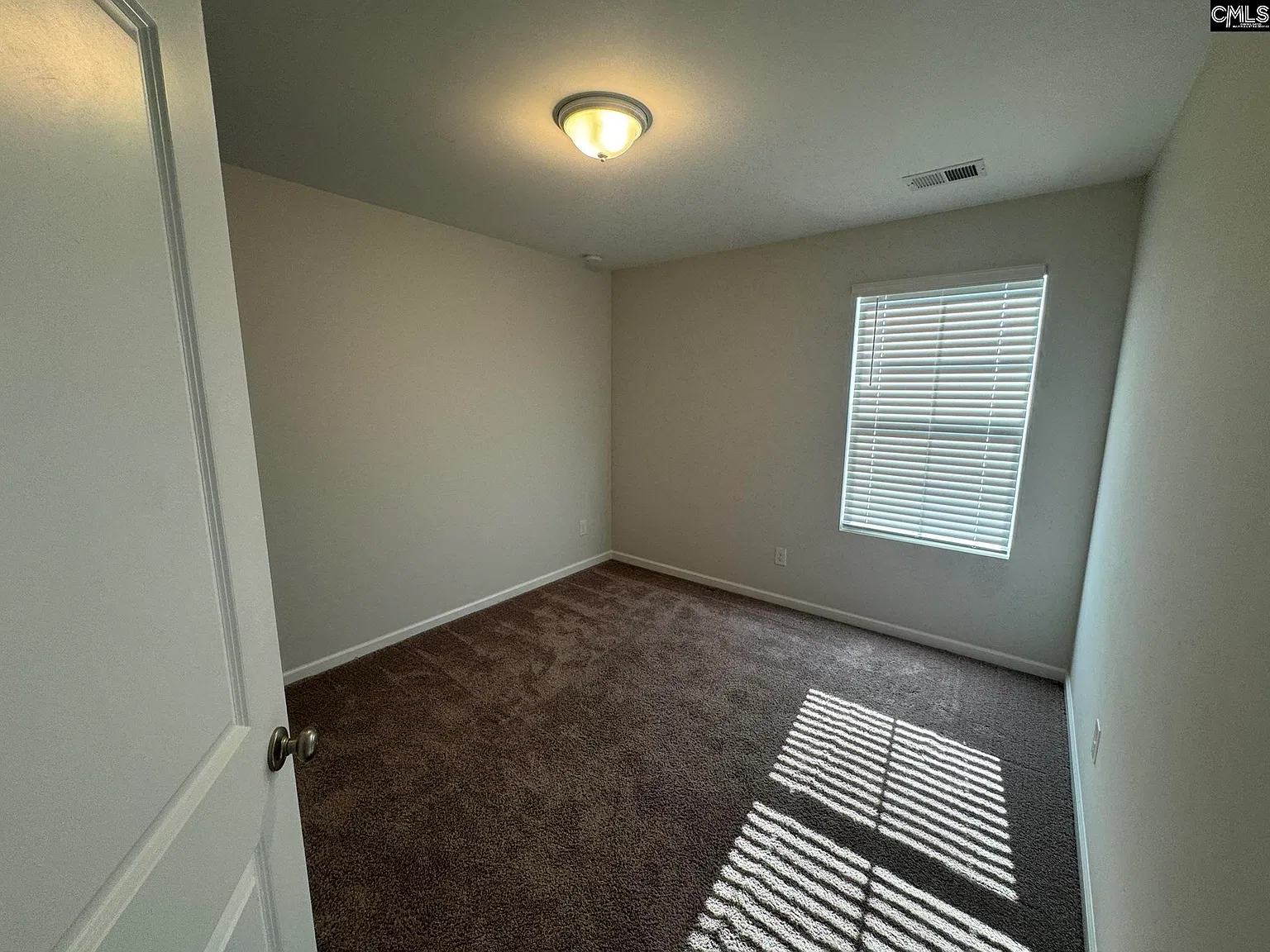 3 bed, 1620 sqft, $1,995 — Photo 3