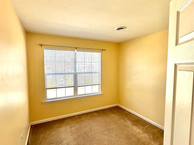 33 Sara Ln - Bedroom 2