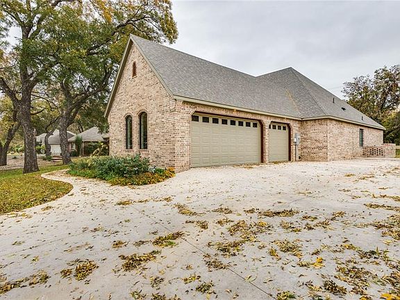 3rd image of 7117 Westover Dr