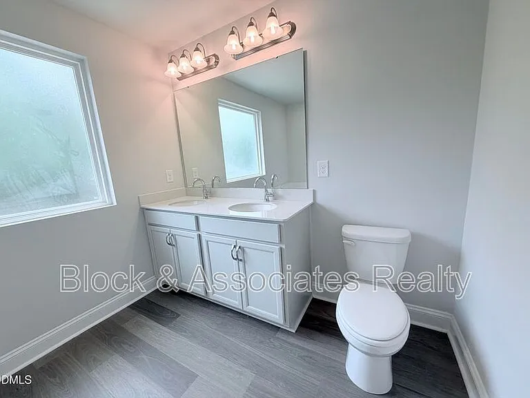 824 Roane St — Photo 11
