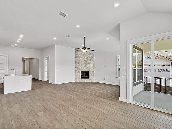5th image of 16813 Morelle Dr