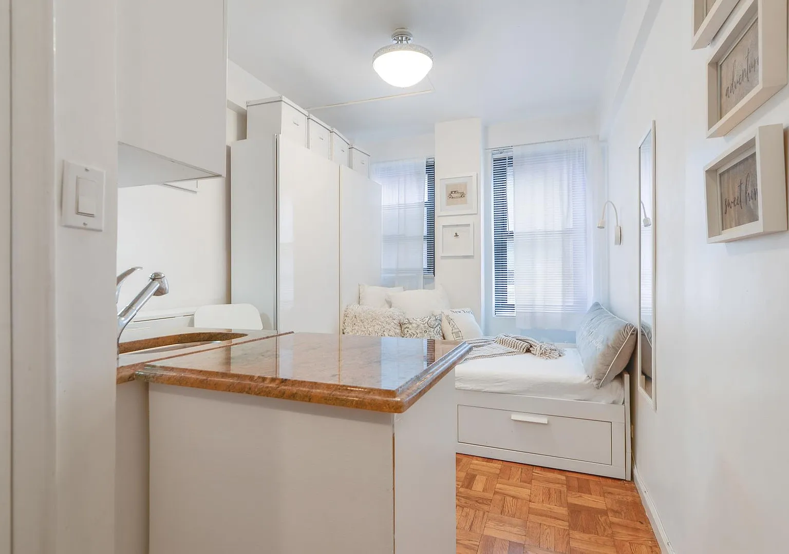 135 East 54th Street — Photo 1