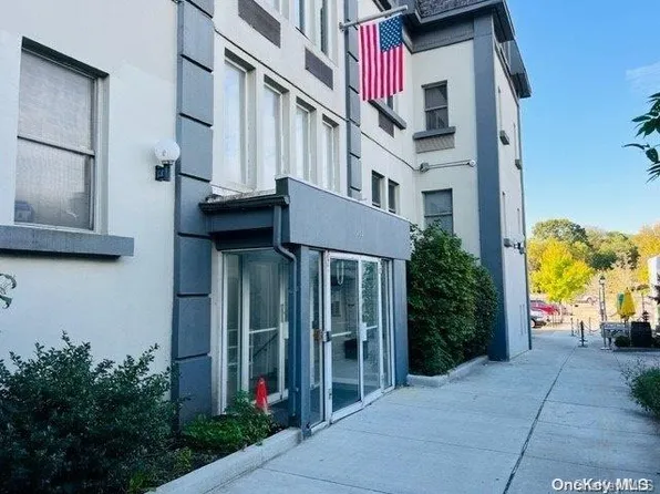 202 Main Street #310, Port Jefferson, NY 11777