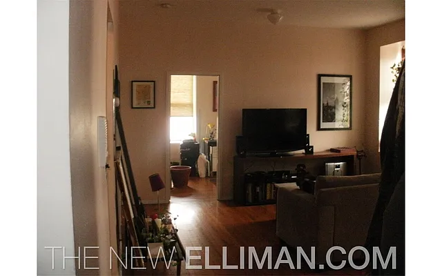 Rented by Douglas Elliman | media 7