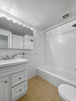 Rented by Skyward | media 17