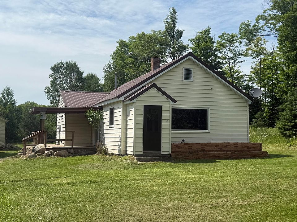 1st image of 12416 S Mackinac Trl