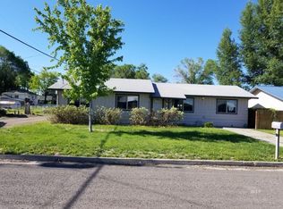 107 W 10th St, Alturas, CA 96101