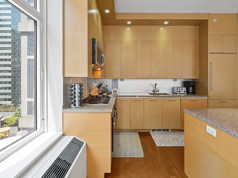 1600 Broadway #2D — Photo 5
