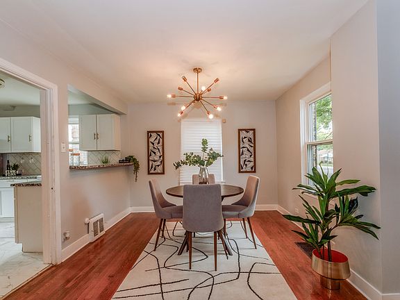 4th image of 10149 S Crandon Ave