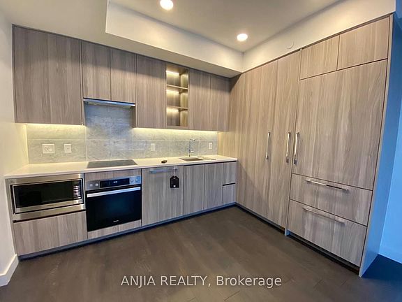 5th image of 95 McMahon Dr #2106