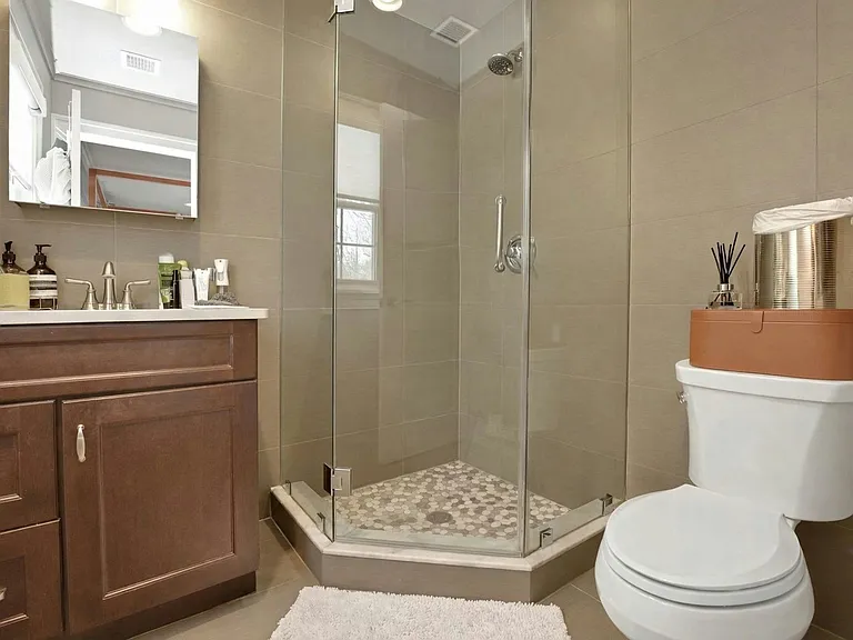 41 Fairview Ave — Photo 12