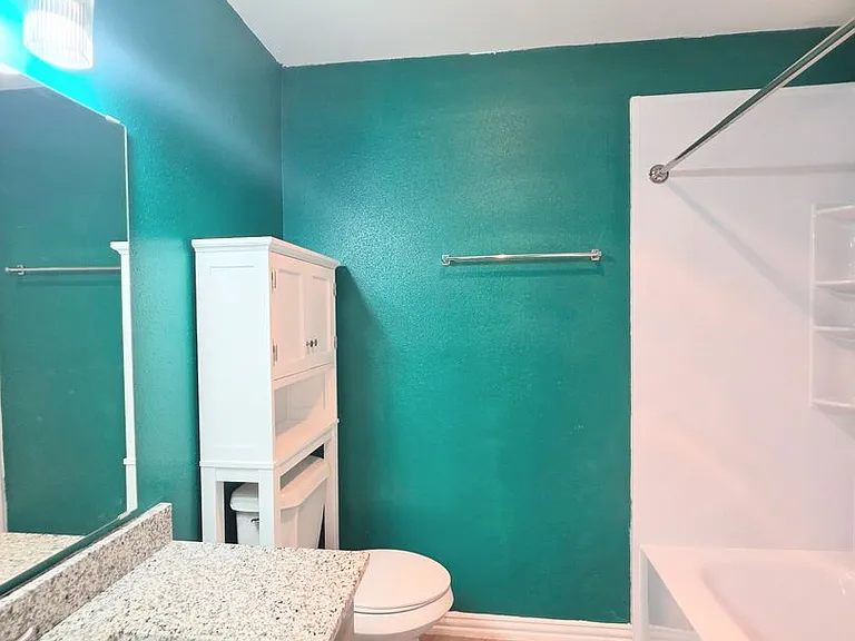 5931 Autumn Lake — Photo 20