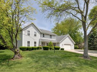 8130 Red Pine Crk E, Racine, WI 53406