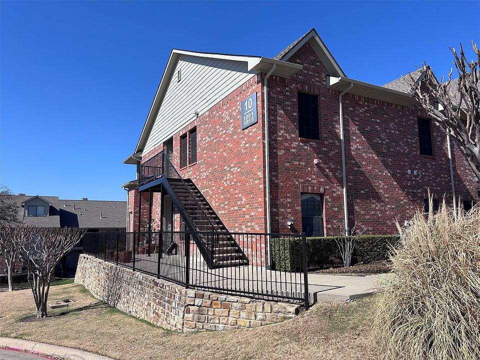 1st image of 1815 Signal Ridge Pl