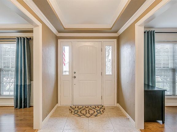 4th image of 112 Pebble Beach Dr