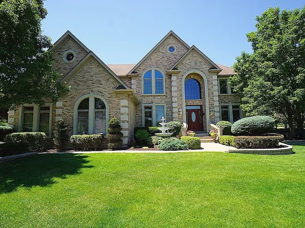4907 Manydown Ct, Naperville, IL 60564