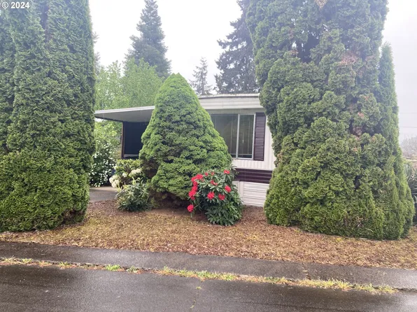 1661 N Pacific Hwy #8B, Cottage Grove, OR 97424