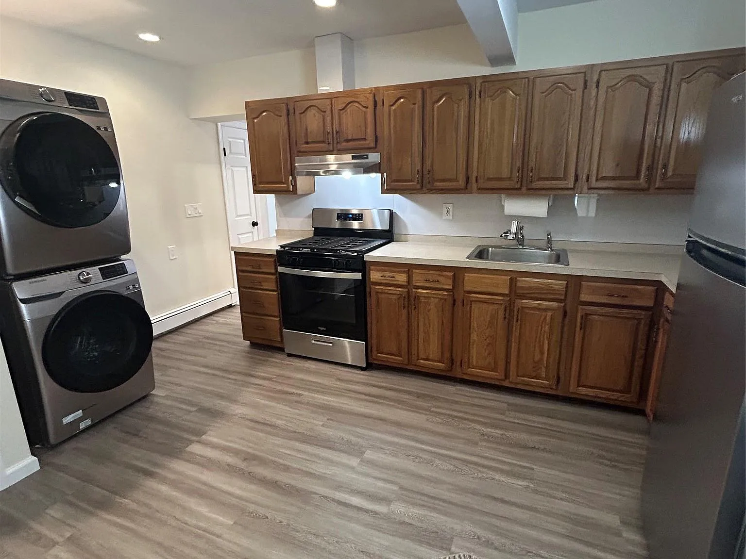 1 bed, 1.0 bath, 1000 sqft, $2,500 — Photo 3