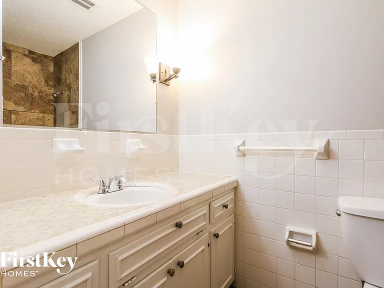 2508 NW 5th St — Photo 13