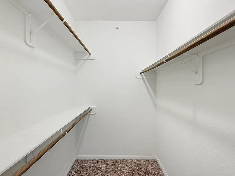 Bridges of Cypress Creek Apartment Homes — Photo 43