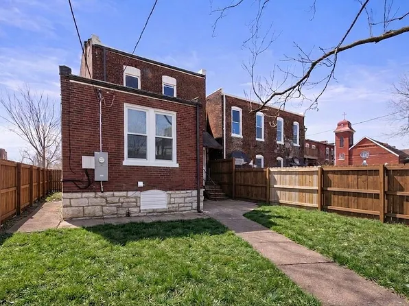 2715 Osage St, Saint Louis, MO 63118