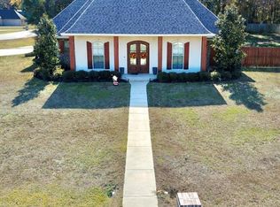 100 Madalyn Dr, Natchitoches, LA 71457
