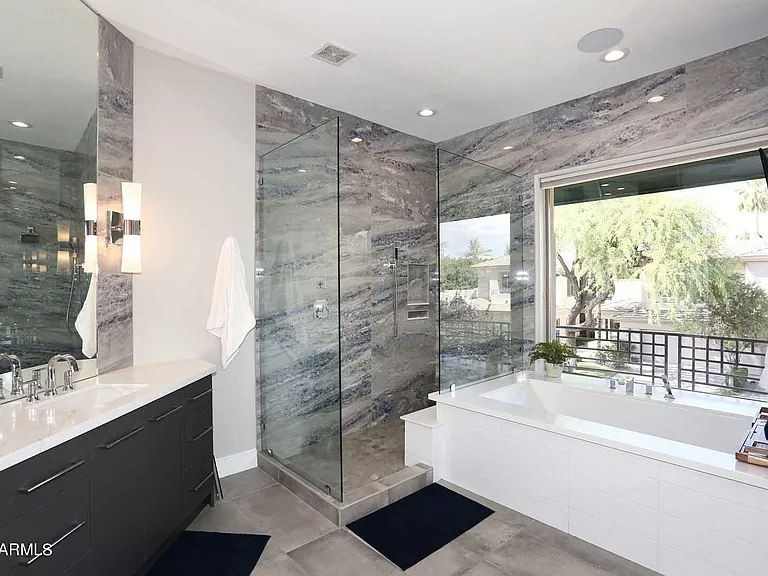 7305 E Del Acero Dr — Photo 4
