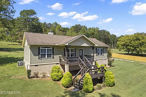 135 Lake Overlook Dr Photo 1