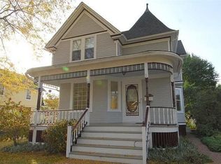 321 65th St, Kenosha, WI 53143