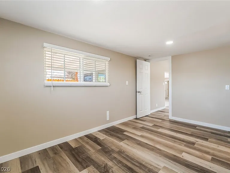 5402 Tahoe Dr — Photo 17