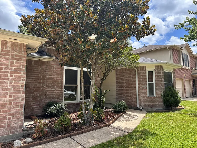 28806 Stone Fox Dr — Photo 3