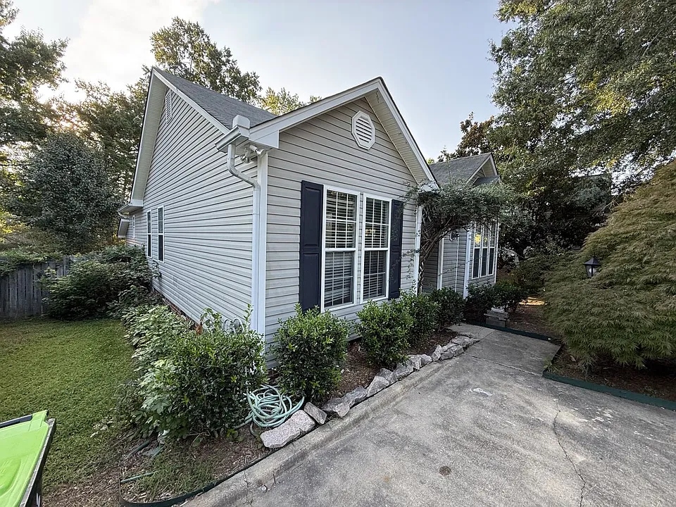 304 Aqua Marine Ln